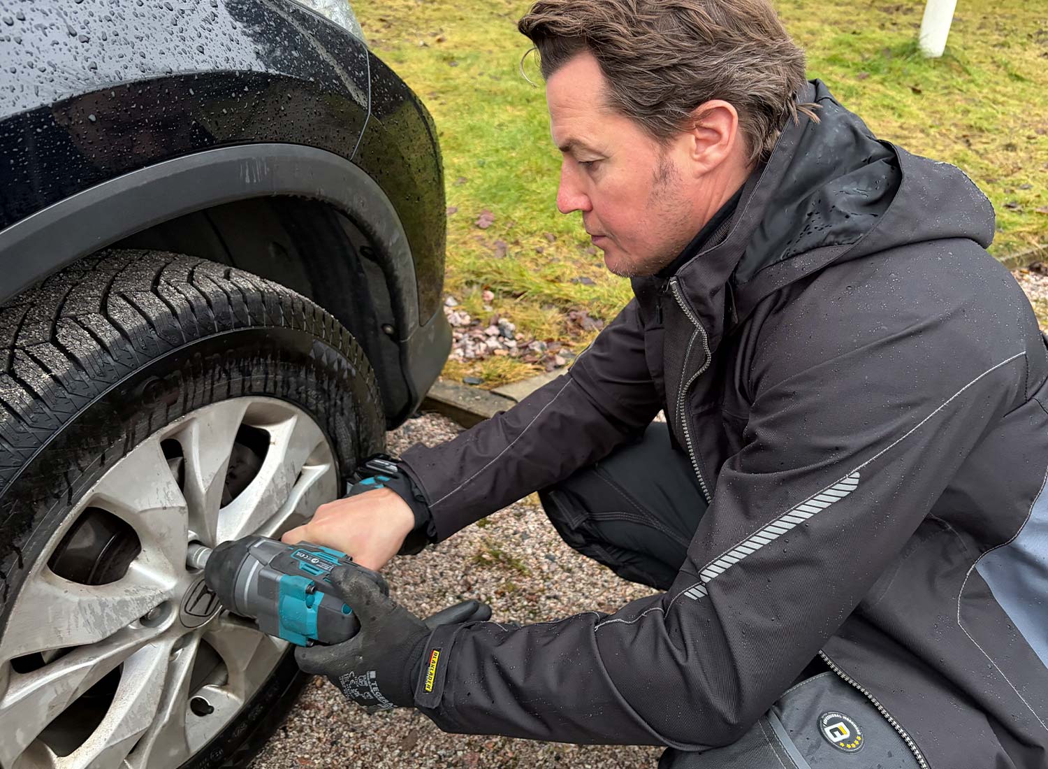 ammattilaisen-testissa-iskeva-mutterinvainnin-makita-tw002gz-40v-xgt-krauta-ak