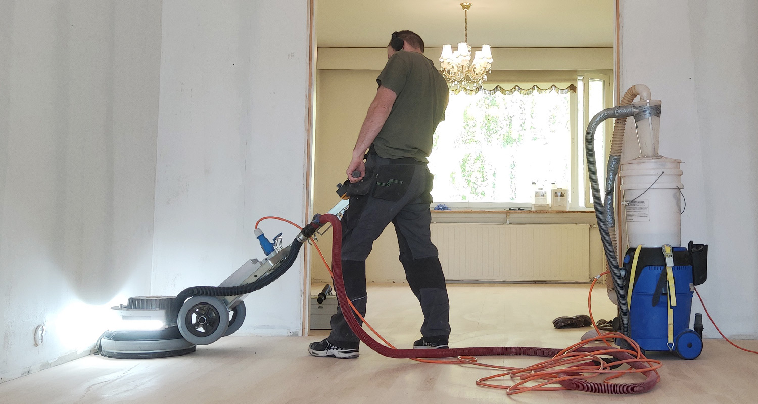 Imuri liitettynä hiomakoneeseen.