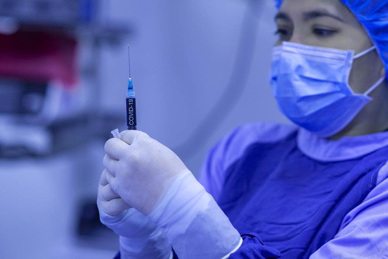 The income of a Registered Nurse (RN) can vary greatly depending on several factors. We look at some of the key factors that affect how much RNs make and answer some faqs.