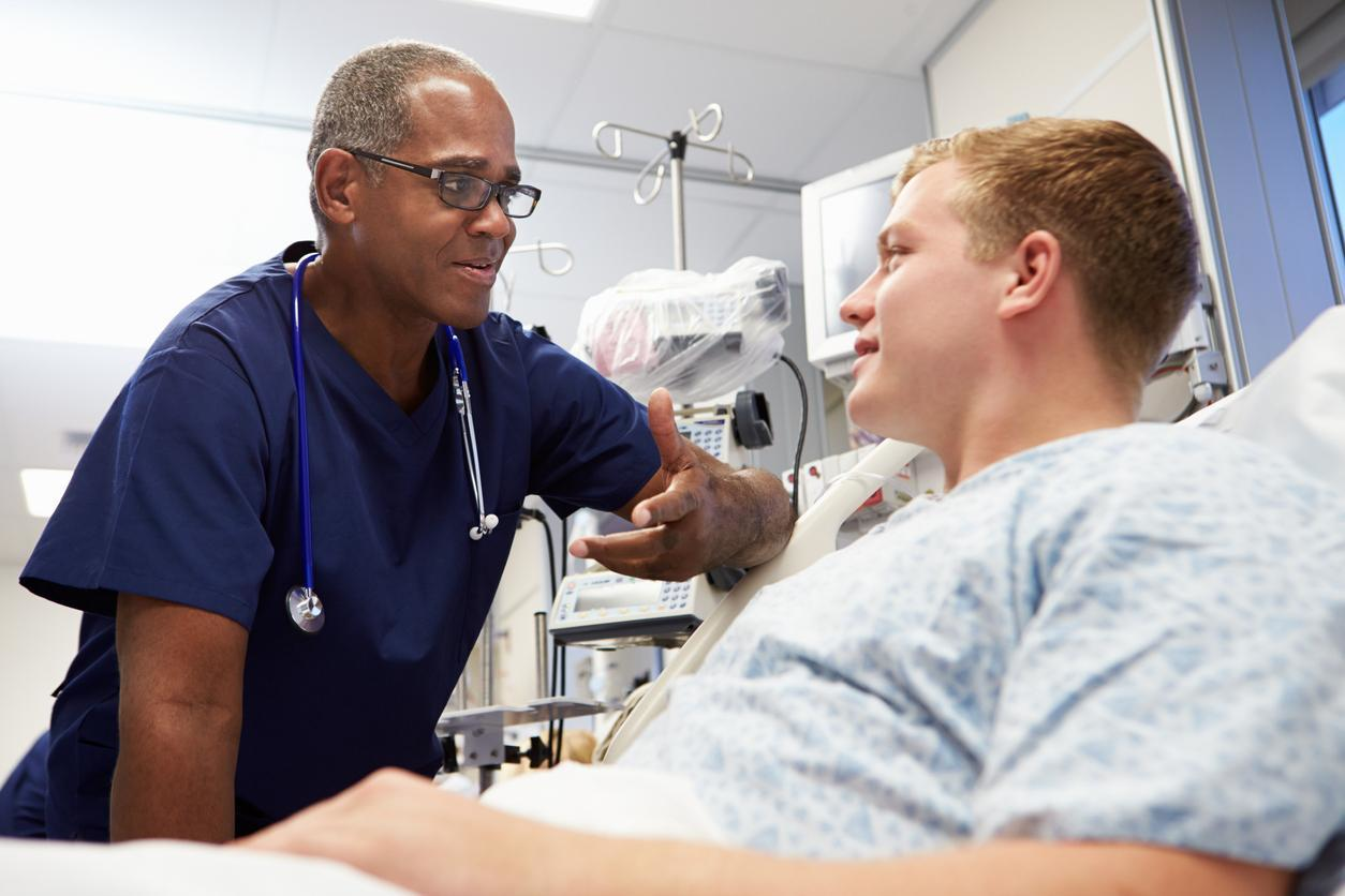 ER Nurse working with a patient in the hospital