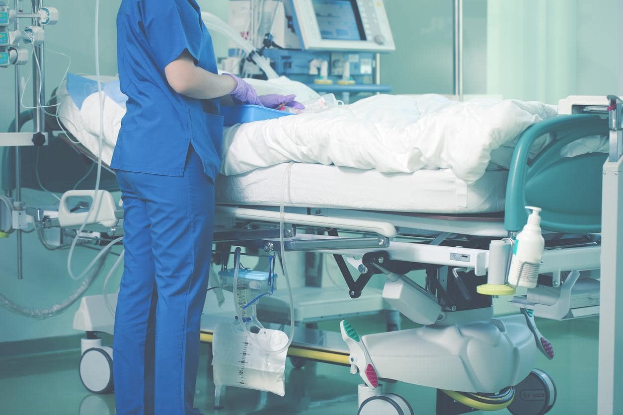 The income of a Critical Care Nurse (ICU Nurse) can vary greatly depending on several factors. We look at some key factors affecting how much ICU Nurses make and answer some questions.