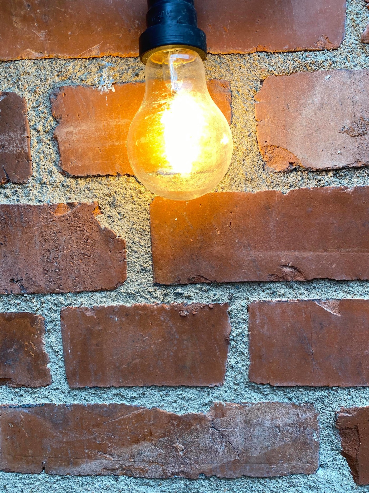 Glowing light bulb