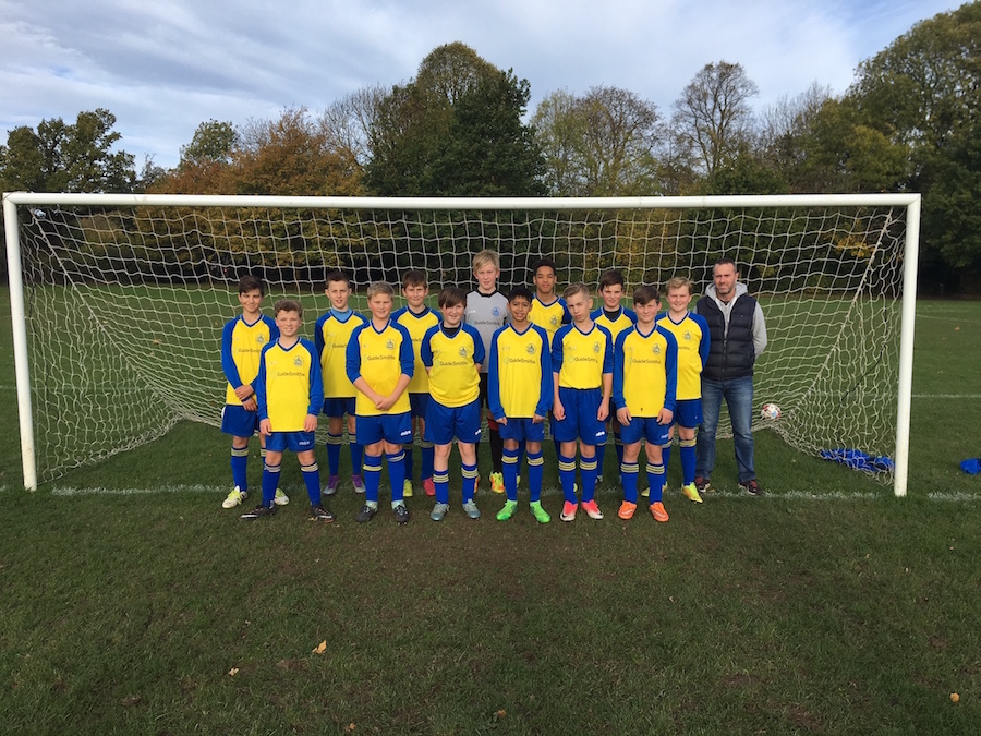 GuideSmiths sponsor St Albans youth football team