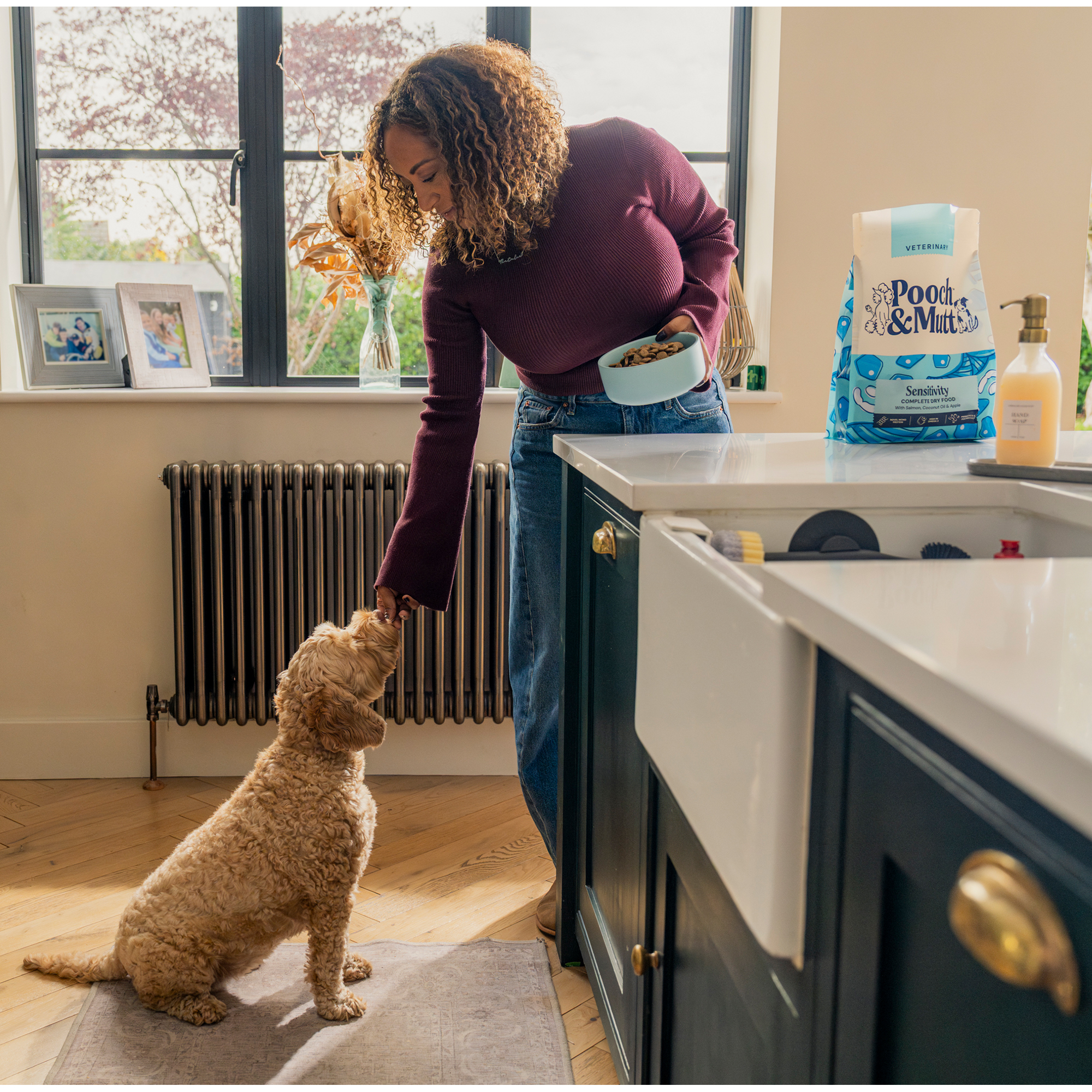 Sensitivity Dry Dog Food For Allergies VET1.5SENS 1 lifestyle