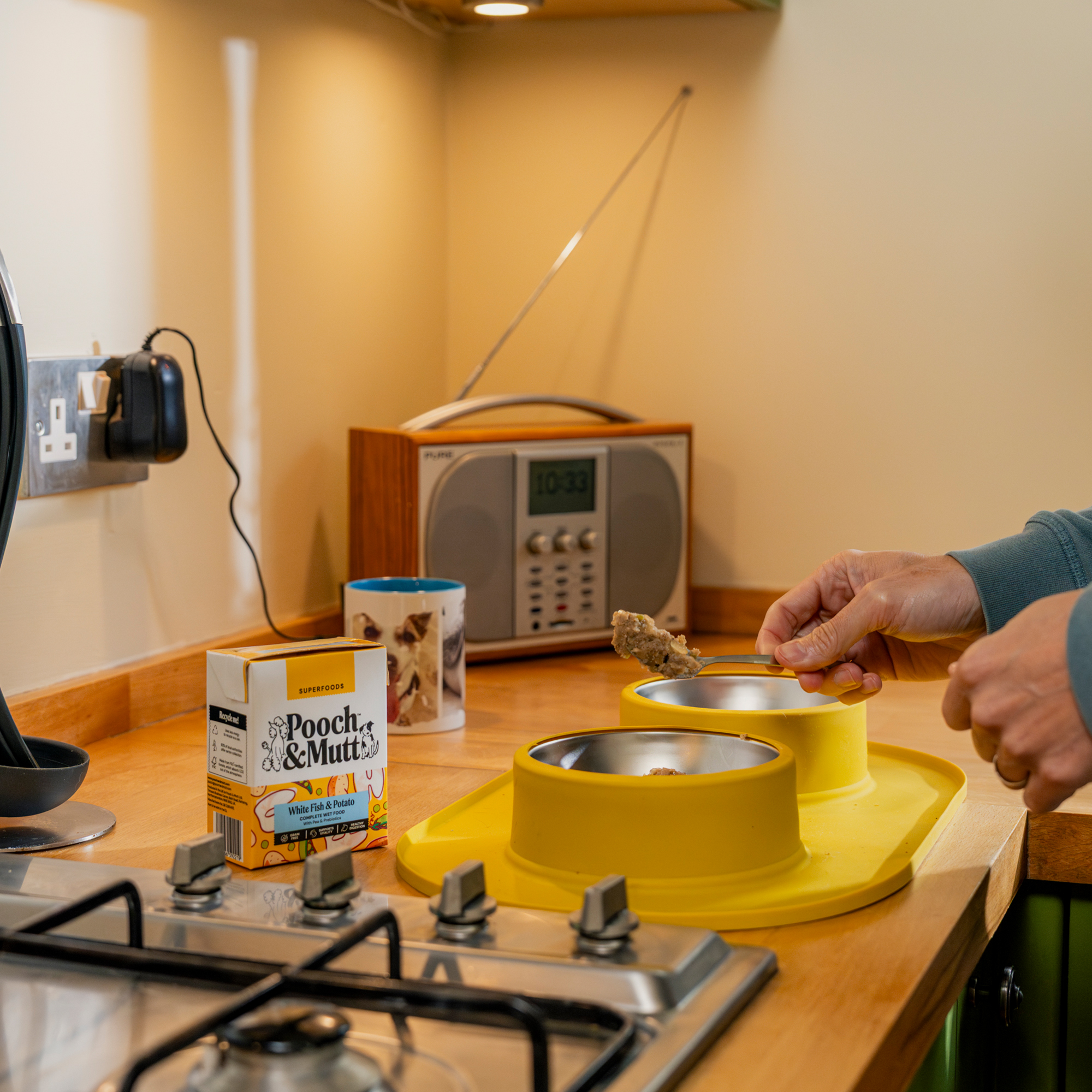 Fish Potato & Pea Wet Food TETRA375FISH 1 lifestyle