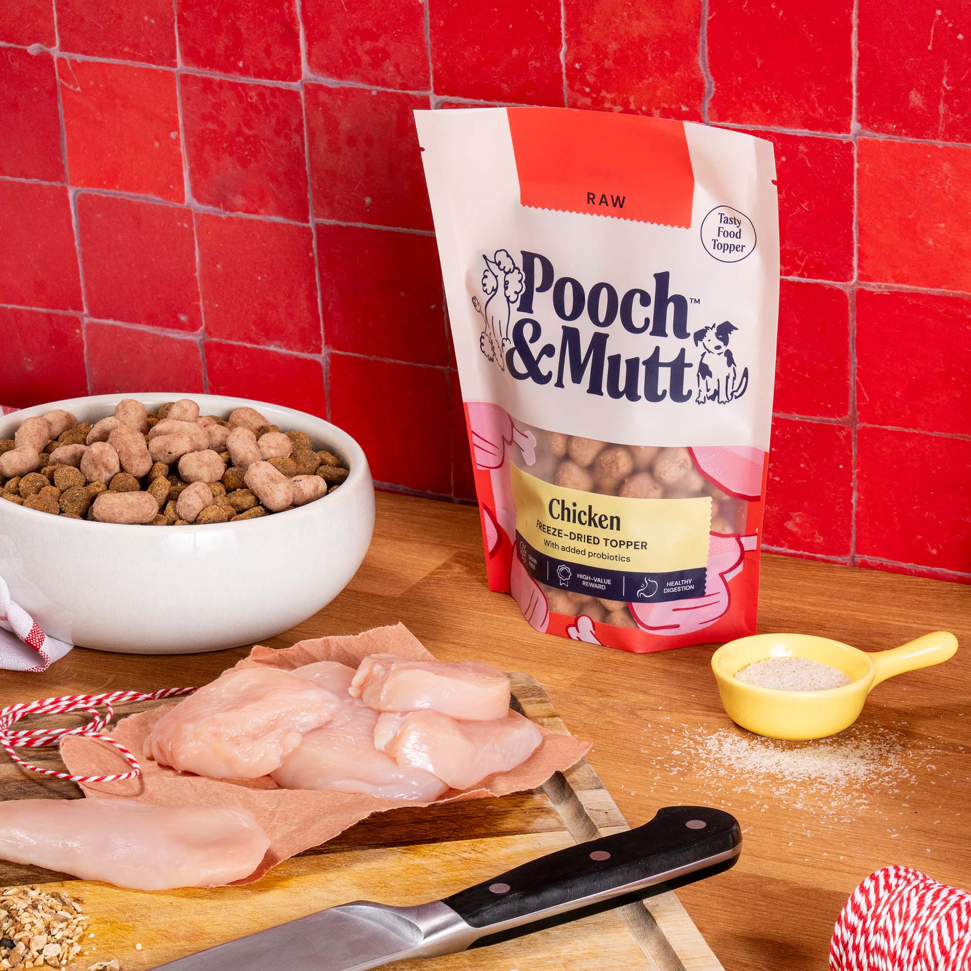 FREEZE DRIED CHICKEN TOPPER Lifestyle 72dpi