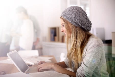 Student using Splashtop for remote access to CTE computers