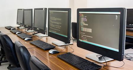 Students remotely accessing on-campus lab computers using Splashtop's unattended remote access