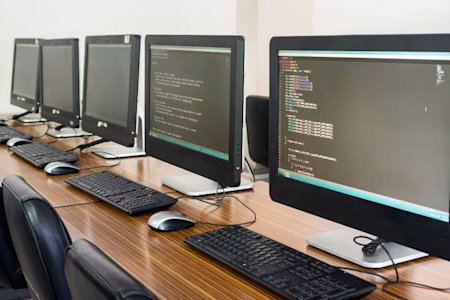 Students remotely accessing on-campus lab computers using Splashtop's unattended remote access
