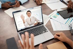 An employee joining a remote sales training session from his laptop using Splashtop's remote access software.
