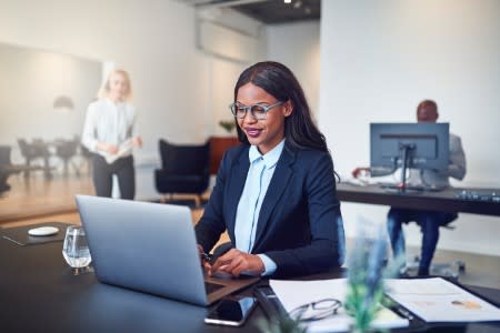 Female legal professional using Splashtop to access a remote computer