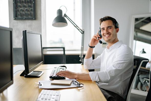 An IT support technician remotely troubleshooting an end-user's device.