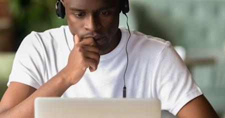 Student utilizing Splashtop for remote access to school lab computers