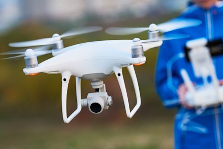 Outdoors using Splashtop Mirroring360 to help power a high end drone in mid air