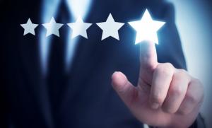 Business professional giving a five-star rating using Splashtop