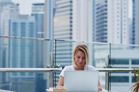 Reading the FAQs section of the Splashtop Business Access trial page