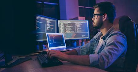 An IT tech managing Windows updates on his managed endpoints with Splashtop