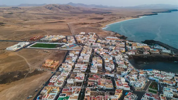 Surf Garage Art Co - Costa Oeste de Fuerteventura