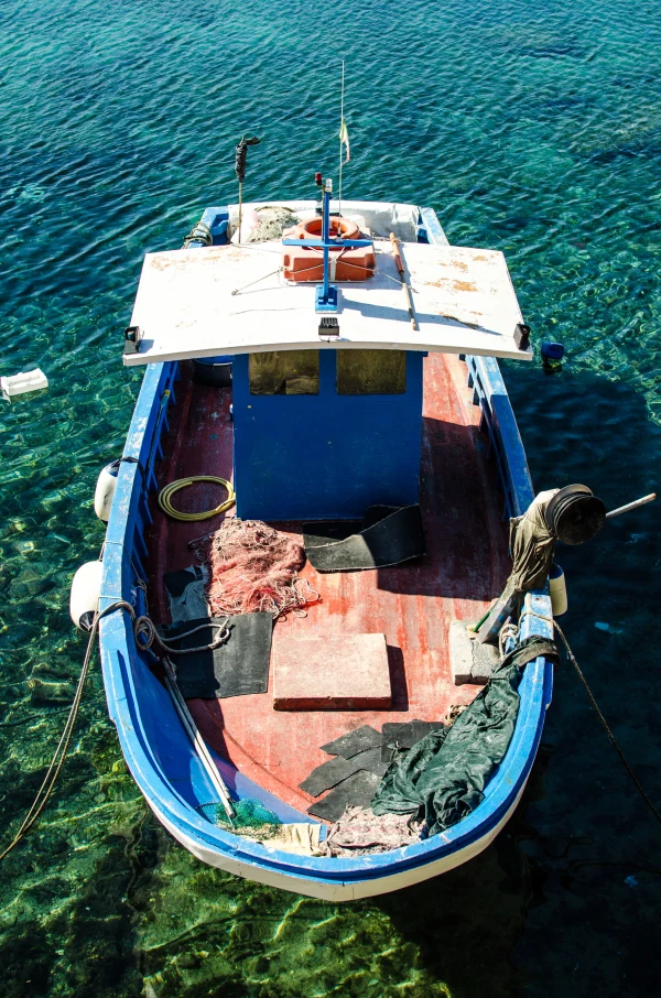 Surf Garage Art Co - Autentic boat