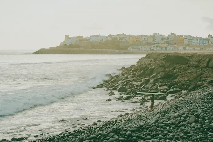 Surf Garage - The girl with the blue longboard