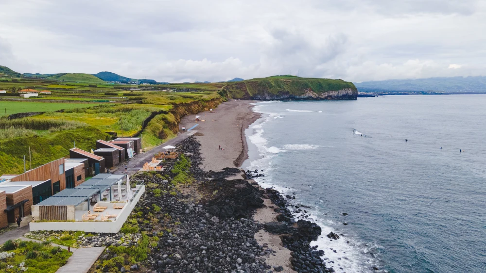 Surf Garage - Beach bar