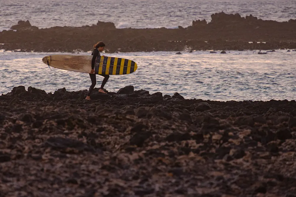 Surf Garage - The chick with the yellow board