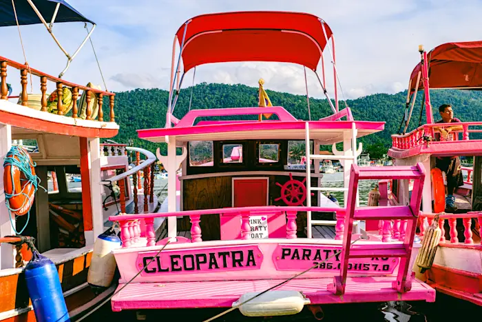 Surf Garage - Cleopatra el barco de Barbie 