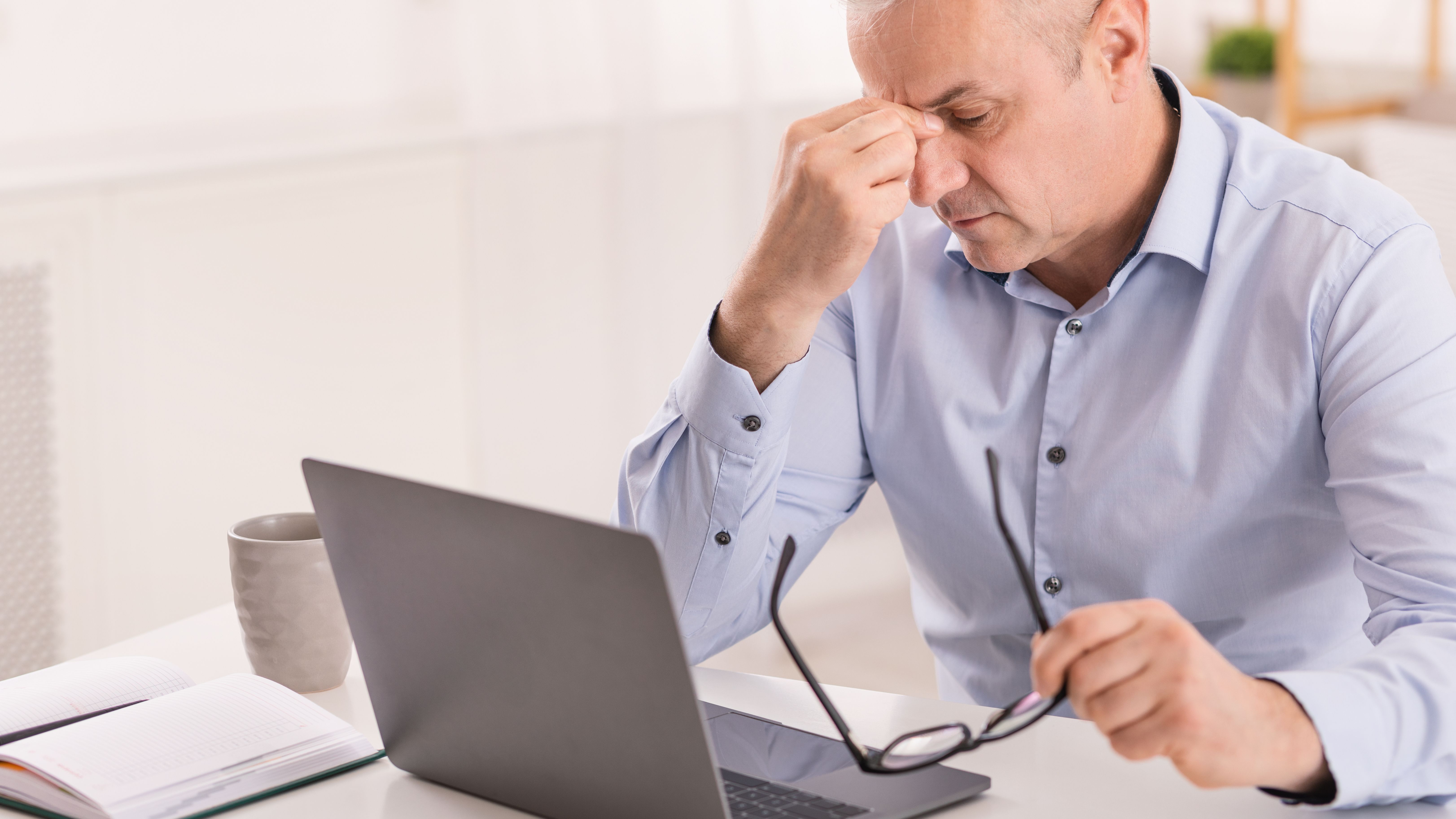 How to handle a reporting season blowup and cut a losing stock like a pro