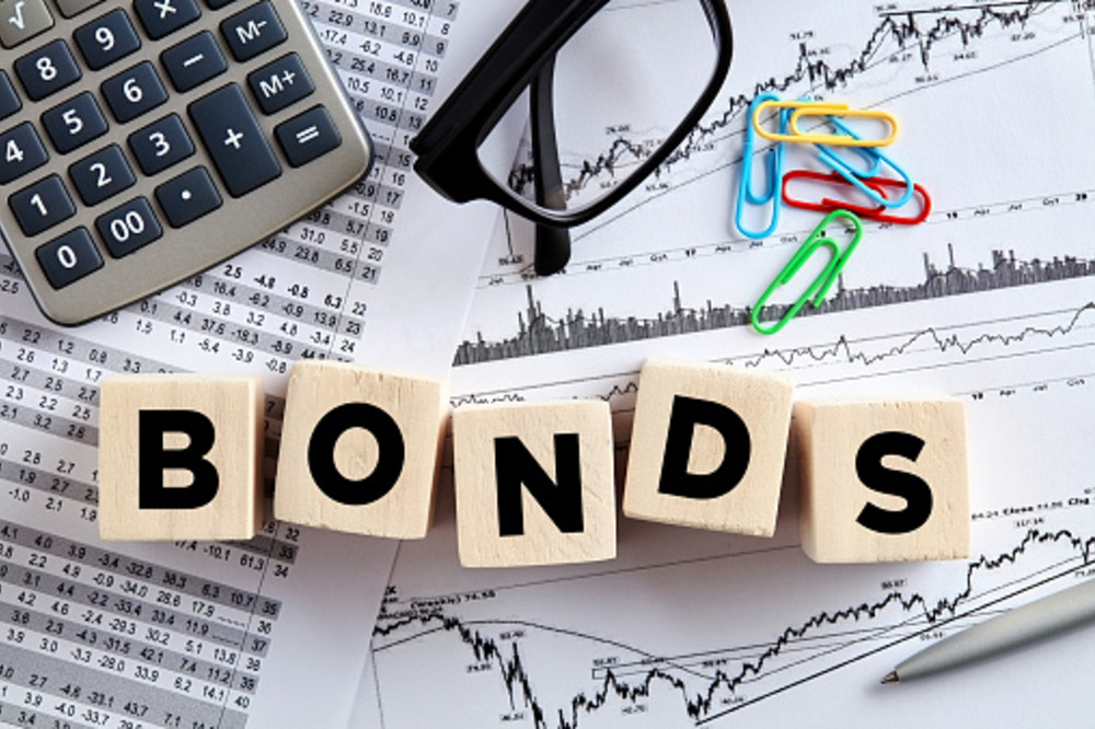 Bonds sign