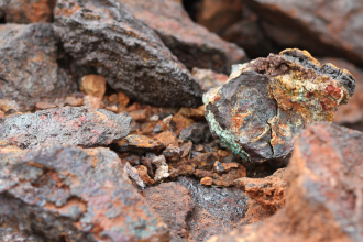 A photograph showing in-situ visible nickel mineralisation at an unknown project 