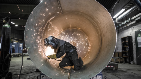 VIDEO: TOOLING UP: Why Welders Are Upgrading to These 3M Respirators