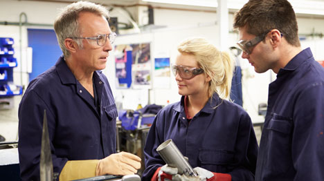 How Machine Shops Can Overcome Labor Shortages