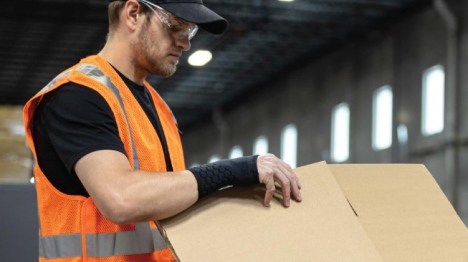 Repetitive Strain Injuries in the Workplace: Types, Causes and Prevention