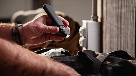 Streamlight’s Wedge Brings Pocketknife Versatility to Flashlights