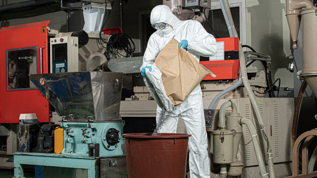 3 Reasons Tyvek Is the Smart Choice for Industrial PPE Suits