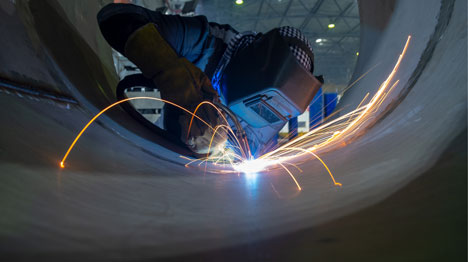Laying Down a Good MIG Weld: 5 Tips for Beginners