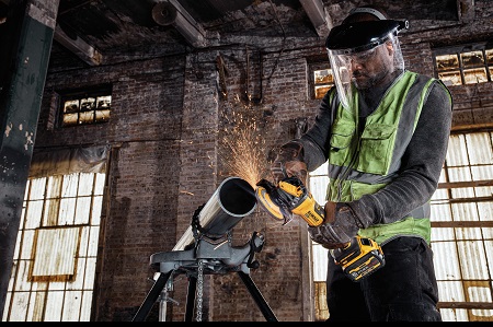 VIDEO: DeWalt Corded Brushless Grinders