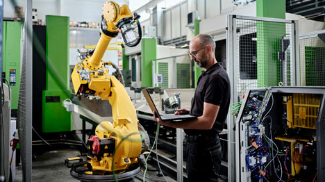 With More Humans and Robots Working Side by Side, How Do You Keep Your Workers Safe?