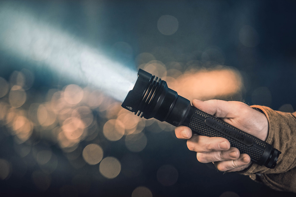 Consider Beam Patterns When Choosing the Safest Flashlight for Your Job ...