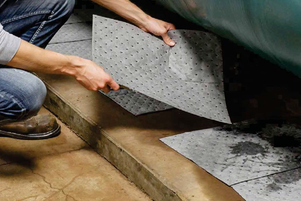 Selecting the Right Absorbent and Chemical Application Guide