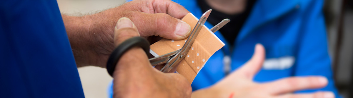 OSHA Regulations: First Aid Kit Safety Standards| Better MRO