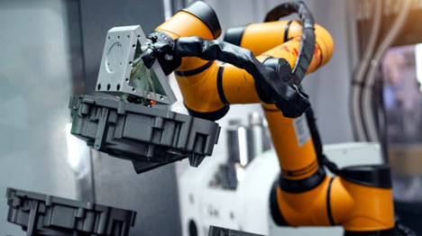 Lights-Out Manufacturing: 5 Essential Elements You Need to Automate Your Factory