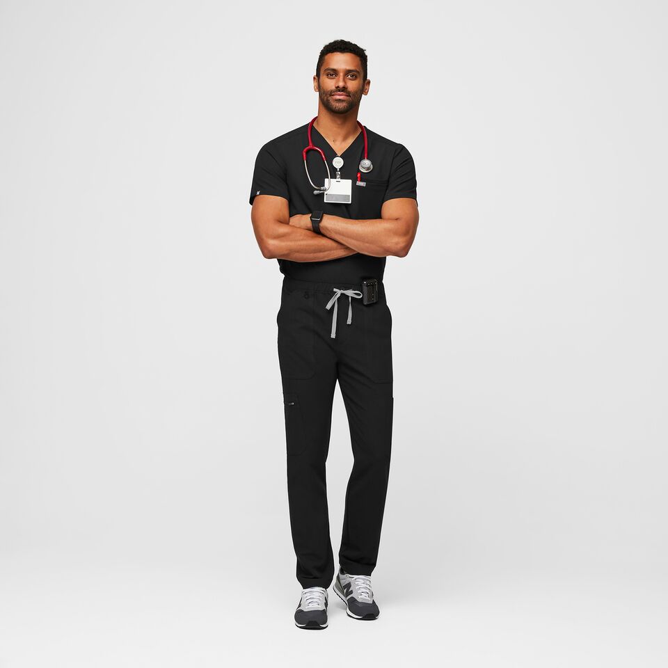 Men's Cairo Cargo Scrub Pants™ - Black · FIGS