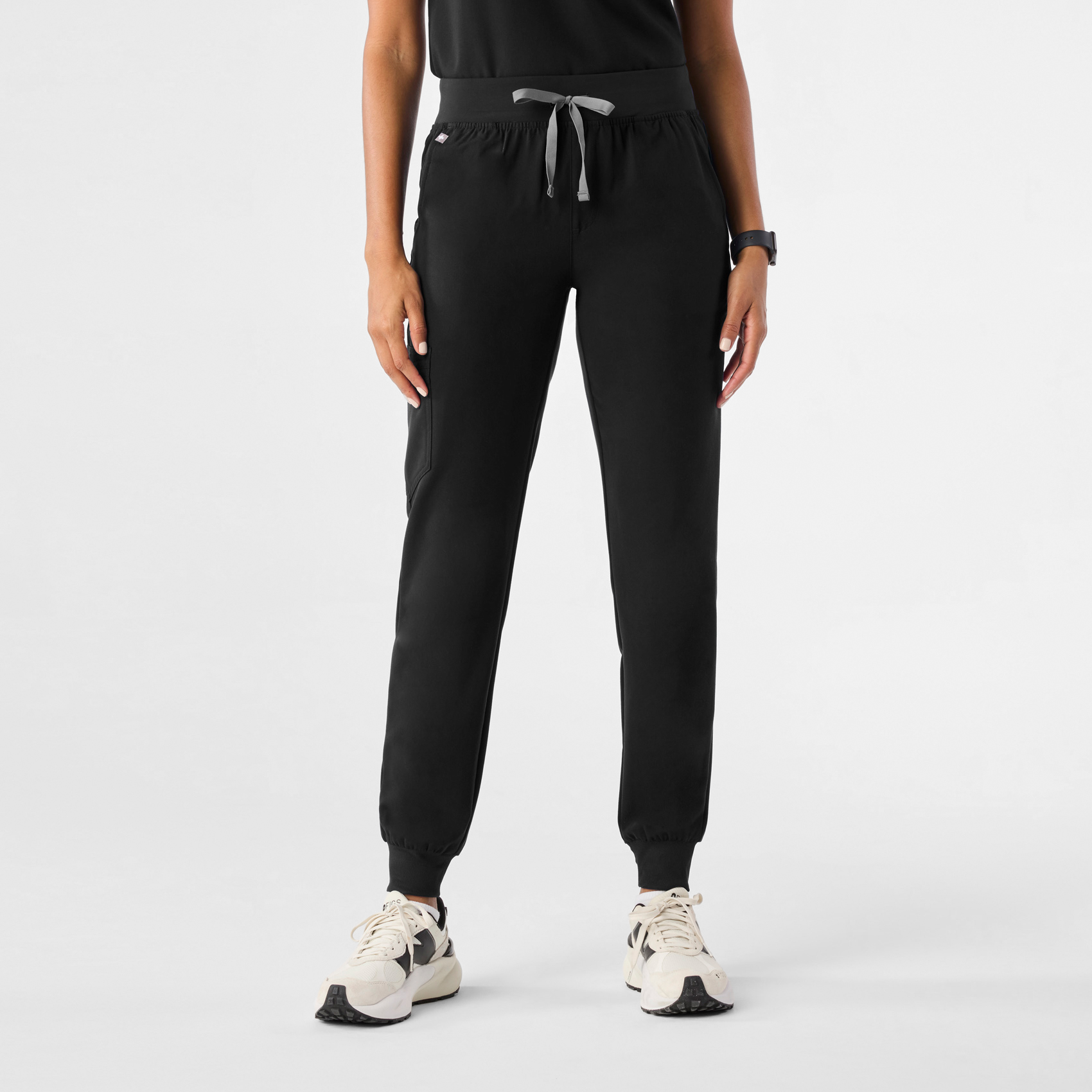 Women's Zamora Jogger Scrub Pant™ - Black · FIGS