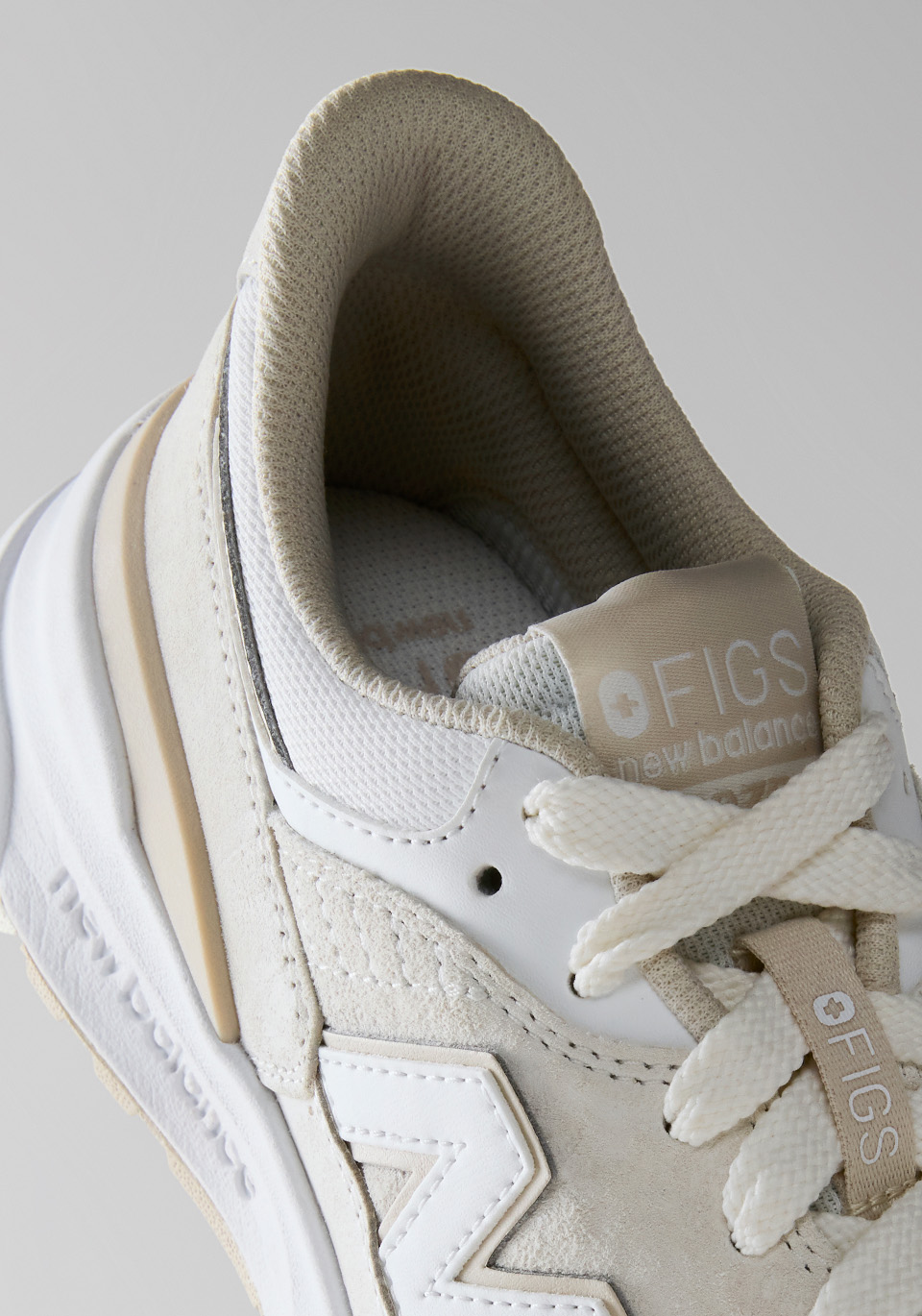 Unisex FIGS | New Balance 997R - Cream