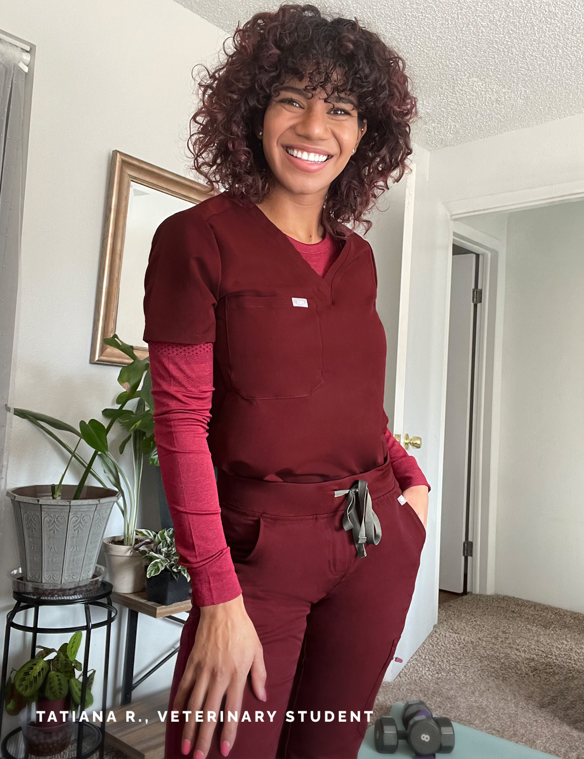 CATARINA™ ONE-POCKET SCRUB TOP — Simple and clean but far from basic. Featuring a modern v-neck, pocket, and anti-wrinkle, four-way stretch fabric.