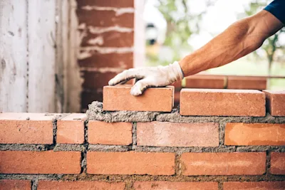 Cost to build a brick wall