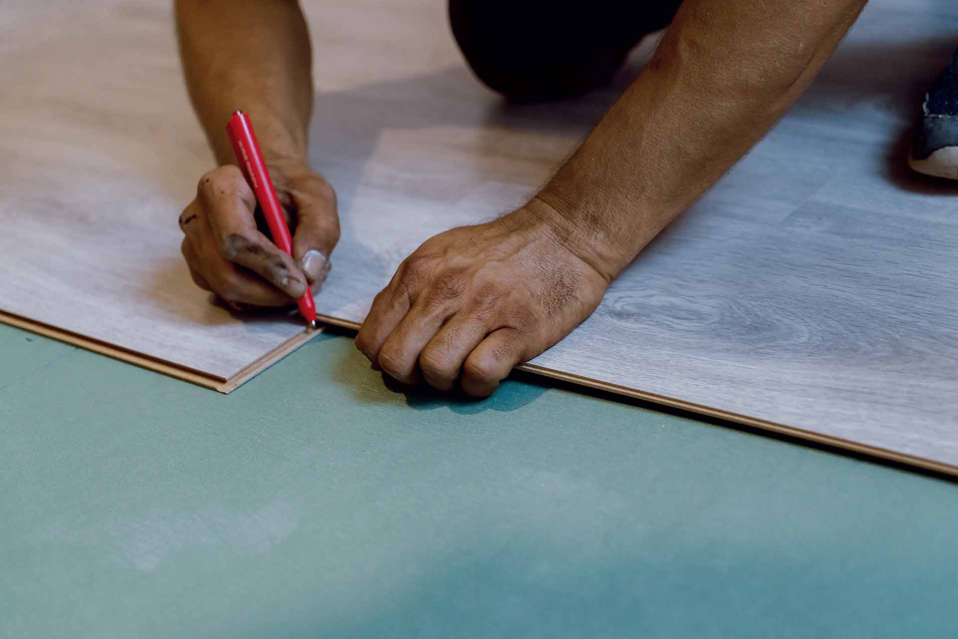 How to lay vinyl flooring in 5 steps