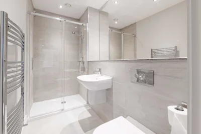 Small bathroom ideas for 2024: Smart and budget ideas