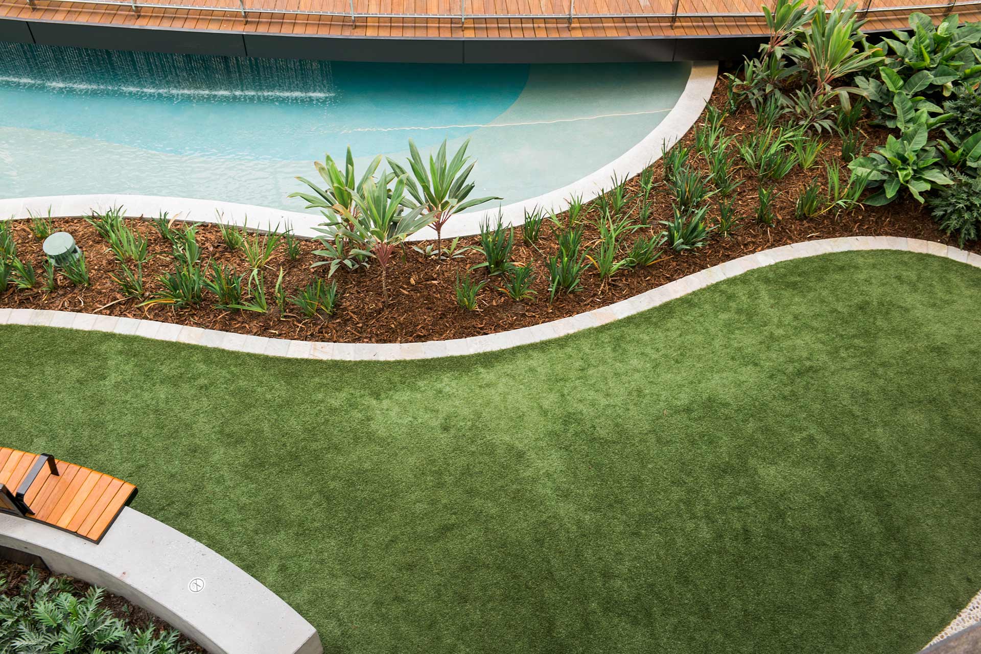 Garden styling ideas: inspiration to decorate your garden